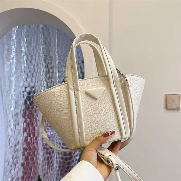 

30% off 2023 fashion handbag baobao women's spring/summer new crocodile pattern one shoulder crossbody versatile and popular design buc