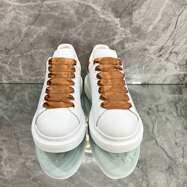 

2023 new luxurys men women classic casual shoes sneakers vintage platform multicolor trainer sneakers designer outdoor sport trainers 0511, Black