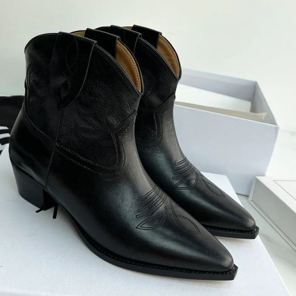 

biker cowgirl boots cowboy heel pull-on classic booties leather outsole snip toe boot women luxury designers shoes factory footwear, Black