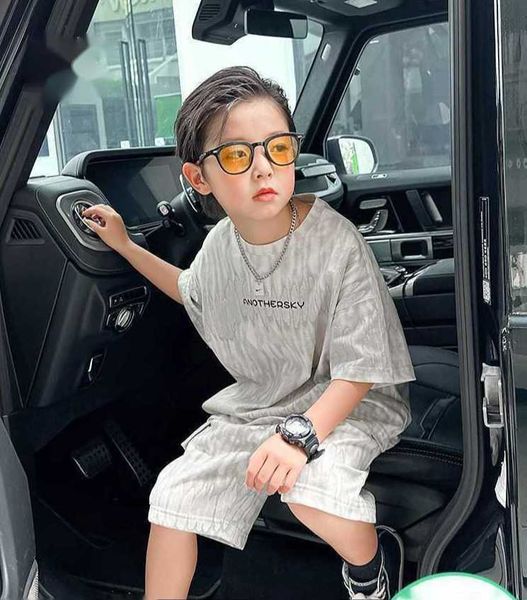 

korean brand boys' casual children's summer bomb street short sleeve two piece set 2023 new, White