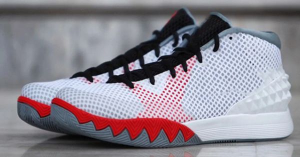 

kyrie 1 infrared men basketball shoe 2023 deep pewter wolf grey red yellow mens sports shoes with box size us7-us12