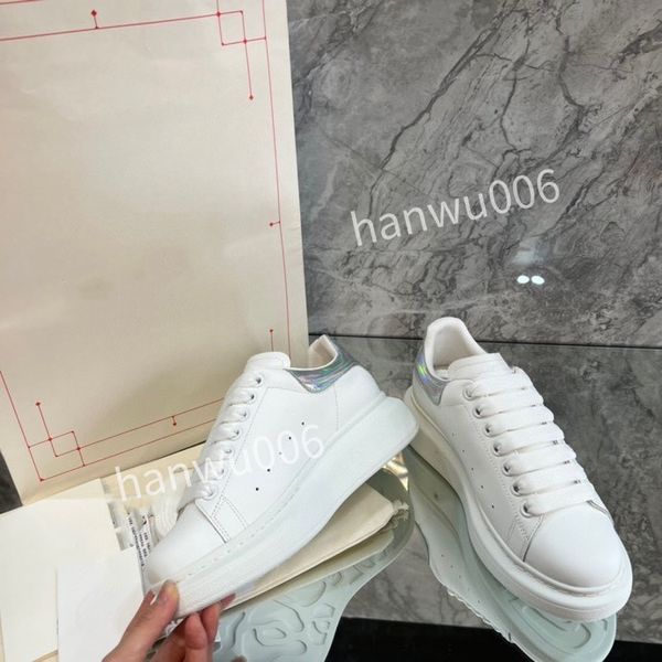 

2023new fashion designer shoes white black shoes classic leather womens flats sneaker men espadrille flat sole slide sneakers