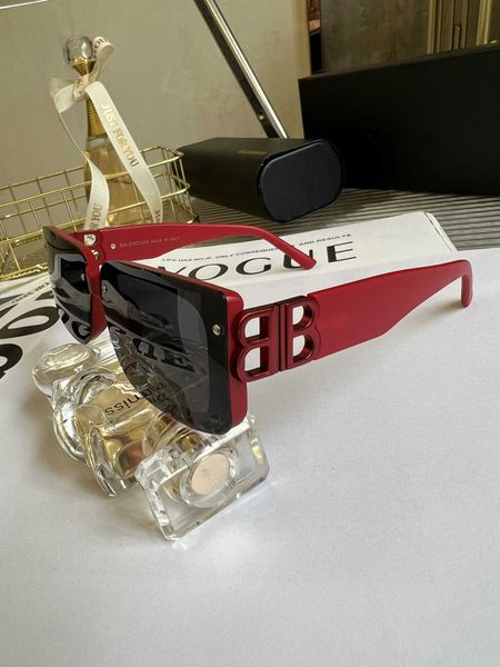 

letter fashion small frame ins wind sunglasses premium sensitive polarized mirrors men's and women's, White;black