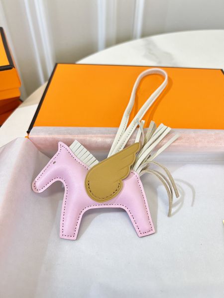 

popular fashion luxury key designer enthusiast car keychain bag pendant accessories brand twgs, Silver