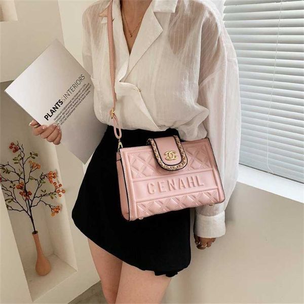 

23% 2023 handbag new korean trend women's breeze lingge single shoulder crossbody small fragrance bag fashionable