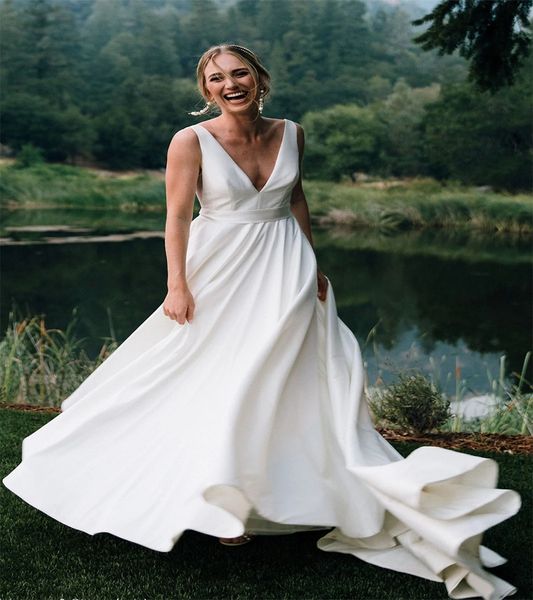 

simple forest boho wedding dress 2023 v neck a line satin bohemain backless beach country bride dress korean women bridal boho vestidos de n, White