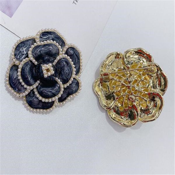 

designer pins brooches luxury camellia big flower pin woman boutonniere gift jewelry sweater coat accessories pearl brooch, Gray