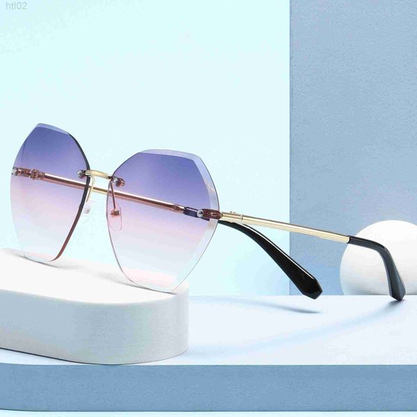 

2023 new gradient color fashion large frame trimmed sunglasses large face slim trend frameless sunglasses women 8065, White;black