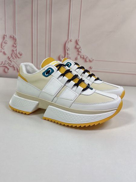 

2023 new hiking footwear designer sneakers women men sports shoes stylish channel woman 0513, Black