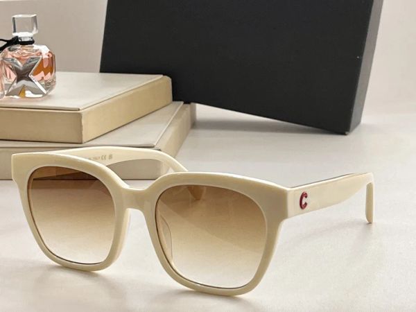 

womens fashion sunglasses deep tortoiseshell gradient lenses new mens trend multi color classic design ch5411 size 54 15 145 models35ac, White;black