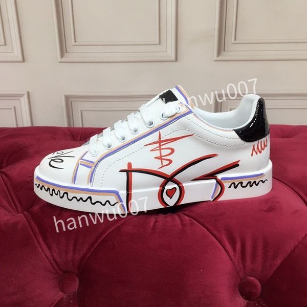 

2023new mens women fashion brand designer shoes runner suede leather low-cut shoes black slip-on casual shoes outdoor sports sneakers