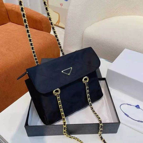 

luxury women crossbody chain bags fashion shoulder bag triangle sequin nylon purses hobos flaps small size 3 colors, Black;red