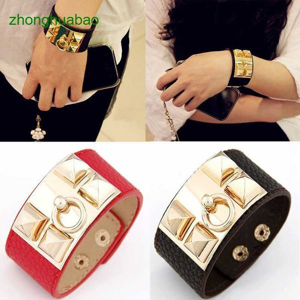 

hemres designer bracelet fan jiepai fashion personality metal buckle texture rivet punk style leather wide bracelet, Black