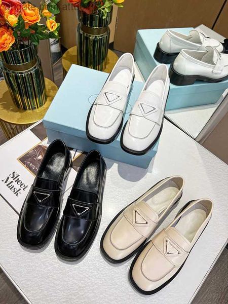 

women's shiny leather lefu shoes formal shoes triangle square toe thick heel small leathers shoe, Black