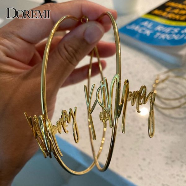 

hoop huggie doremi 30 100 mm anting huruf baja tahan karat nama kustom bulat papan wanita anti alergi 25 100mm 230517, Golden;silver