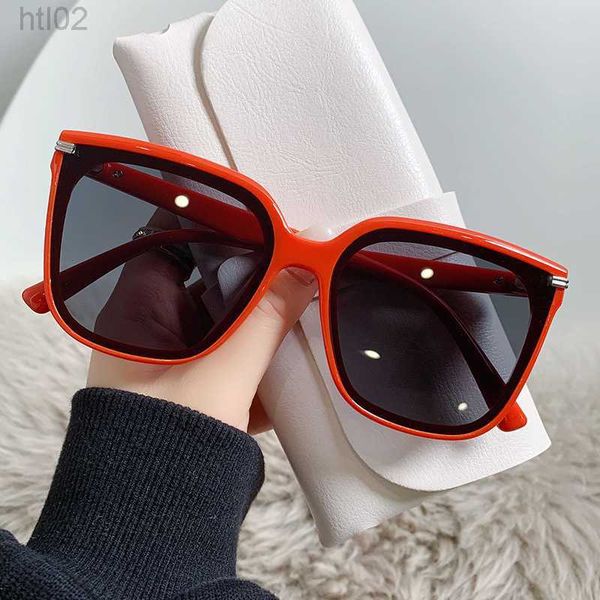 

2023 new sunglasses same style large frame plain face square sunglasses for men and women street shooting 80001x, White;black