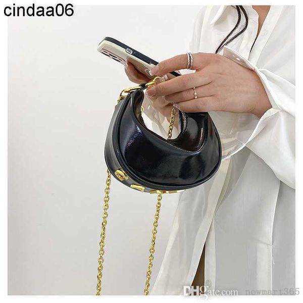 

2023 handbag ladies luxury designer mini bag leisure travel tote bag leather material fashion shoulder bag wallet size, Red;black