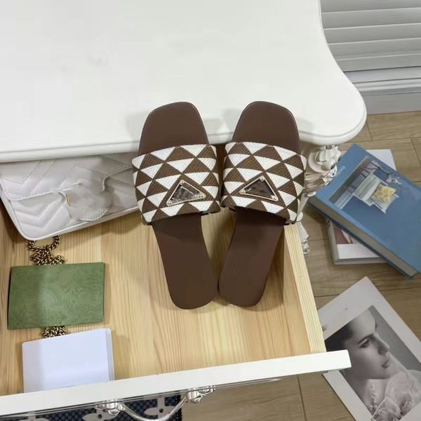 

designer slides slippers women black withe banded flats sandals leather embellished baguette pattern ladies letter beach flip flops 05