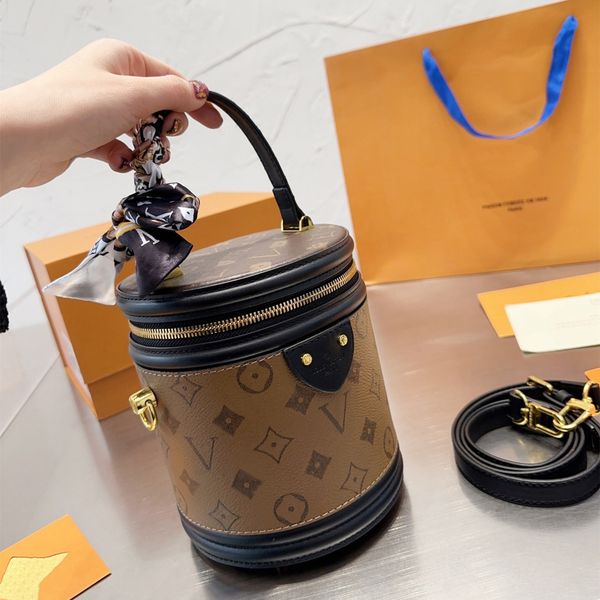 

luxurys designer bucket bag women brand handbag casual fashion drawstring crossbody bag large capacity lady shoulder bag with original box