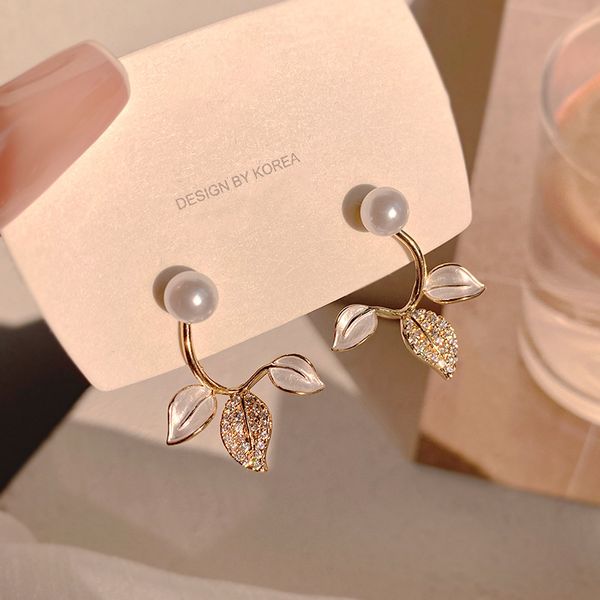 

s3661 fashion jewelry enamel leaf stud earrings for women elegant s925 silver needle zircon pearl earrings, Golden;silver