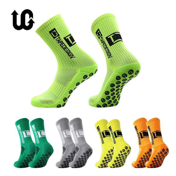

sports socks ugupgrade 2023 new anti slip football socks mid calf non slip soccer cycling sports socks mens warm sock eu3844 j230517, Black