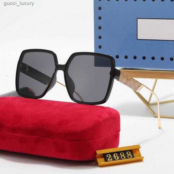 

designer sun with sunglasses fashion metal women sunglasses mirror classic large frame retro street beat sunglass travel oculos de sol uv400, White;black