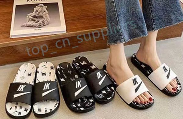 

new 2023 designer men women classic slippers rubber slide summer beach sandals fashion brand outdoor mens womens slippers, Black