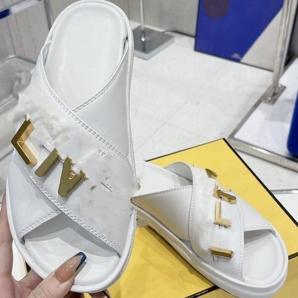 

designer slide slippers sandals men women summer graphy black leather slides white pink outdoor beach letters fashion trend atmosphere 13