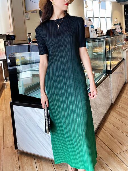 

basic casual dresses summer dress pleated dress temperament fashion simple pleated oversized a-line long skirt o-neck robe 230518, Black;gray