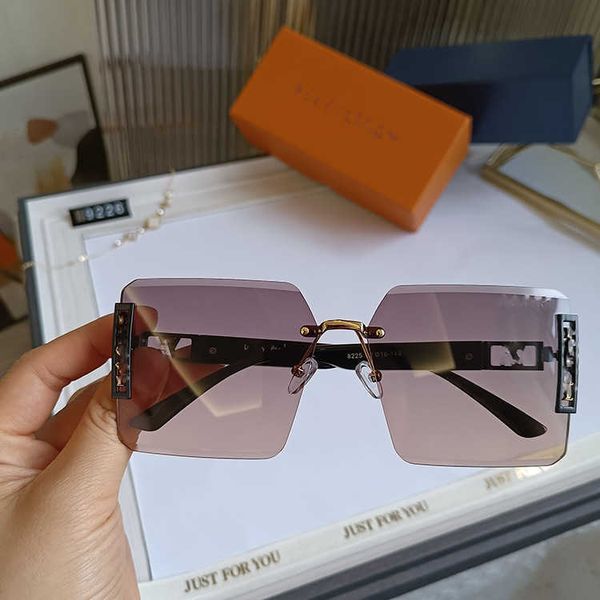 

Designer LOU VUT luxury cool sunglasses 2022 New Fashion Large Frame Sunglasses Same Style Glasses Mesh Red Square Trimmed Frameless with original box