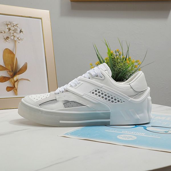 

2023 new high-quality men's and women's casual shoes layer of cowhide breathable comfort, wear-resistant skid 35-46, Black