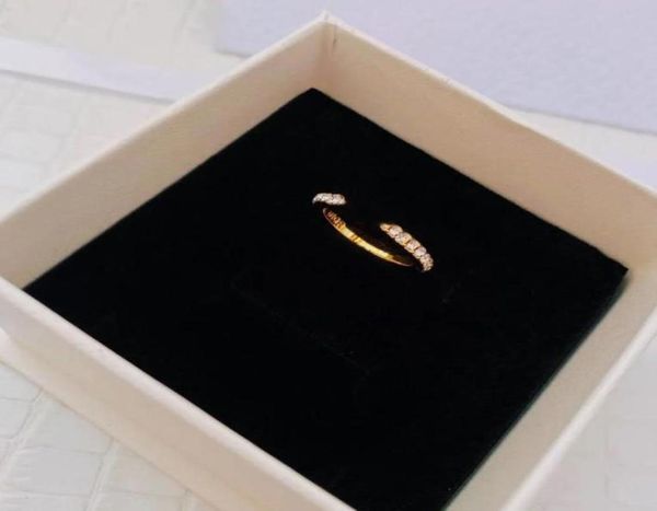 

the new classic diamond ring is made of brass designer love rings for women mens luxury engagement nail wedding4317329, Silver