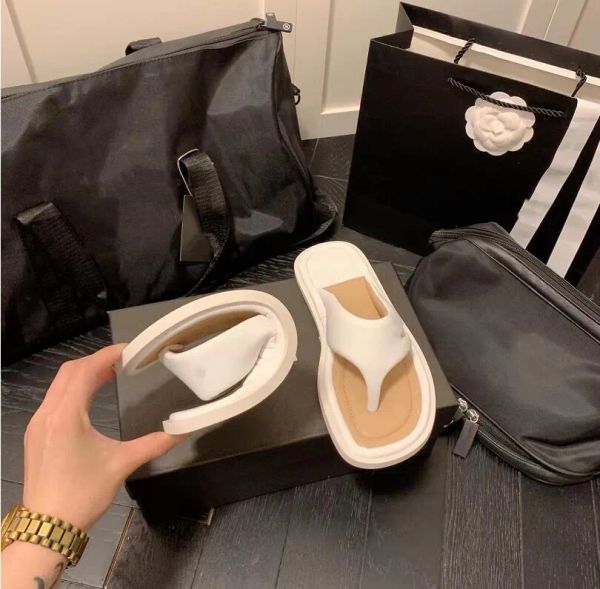 

designer candy color slippers summer bread sandal comfort slides luxury women sandal fashion flat bottom flip-flops leisure beach shoes slip, Black