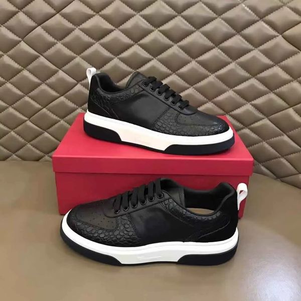 

luxury brand 23s/s perforated gancini sneakers shoes men grained calfskin suede mesh gancio party dress casual elegant skateboard walking eu, Black