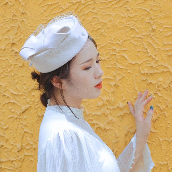 

mz-0010-a high end quality net gauze stewardess hat classic foreign style beret simple and versatile white bow pearl hat for women to keep w