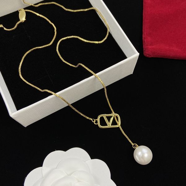 

2023 necklace New Fashion Womens Big Circle Simple Stud necklace Hoop Earrings for Woman