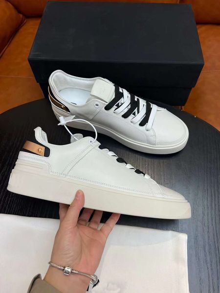 

2023s famous brand designer b.court sneakers shoes spikes leather white black trainer man comfort skateboard walking eu38-46 whoelsale