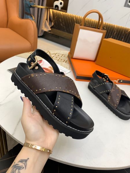 

designer slides mens women slippers summer sandal beach slide flat platform ladies home fashion shoes flip flops striped tiger bee causal sl, Black
