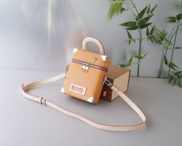 

designer new ladies shoulder bag presbyopic style mobile phone bag daily clutch bag