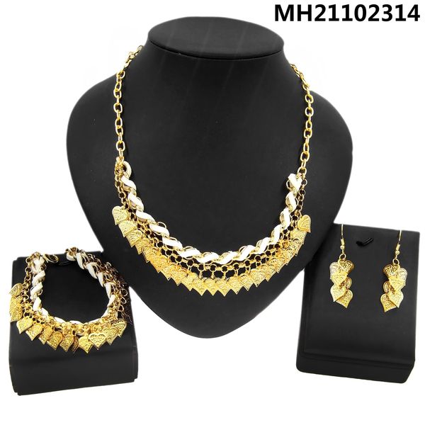 

daily simple necklace brand jewelry set affordable noble jewelry three-piece set, Black