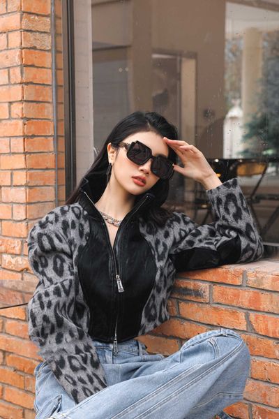 

Designer LOU VUT luxury cool sunglasses 2023 Fashion high-definition polarized decorative glasses internet celebrities live streaming female with original box