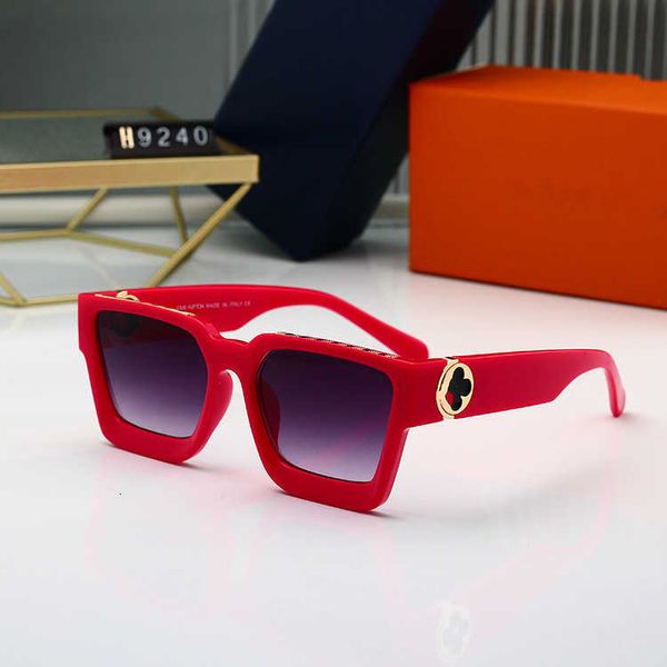 

Designer LOU VUT luxury cool sunglasses Box glasses 2023 Gradual change large frame lens sunshade Metal accessories Fashion donkey home with original box