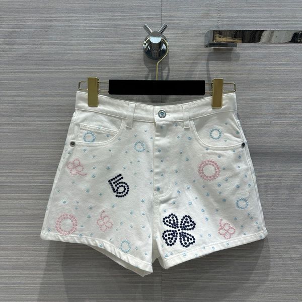 

luxury women's shorts brand summer 2023 new fashion elegant ladies shorts casual loose high waist shorts women flower pattern shorts, White;black