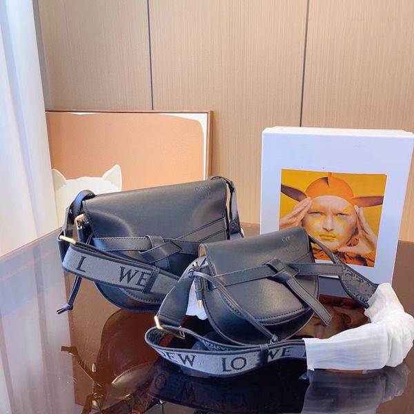 

evening bags 2022 designer saddles bag women's shoulder handbag lowe high-end real cowhide bow clamshell wallet fashion luxury alphabet