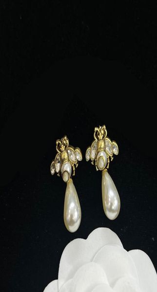 

vintage designer bee charm dangle earrings elegant pearl letters earring ear studs women lady party wedding anniversary gift with 9867644, Golden