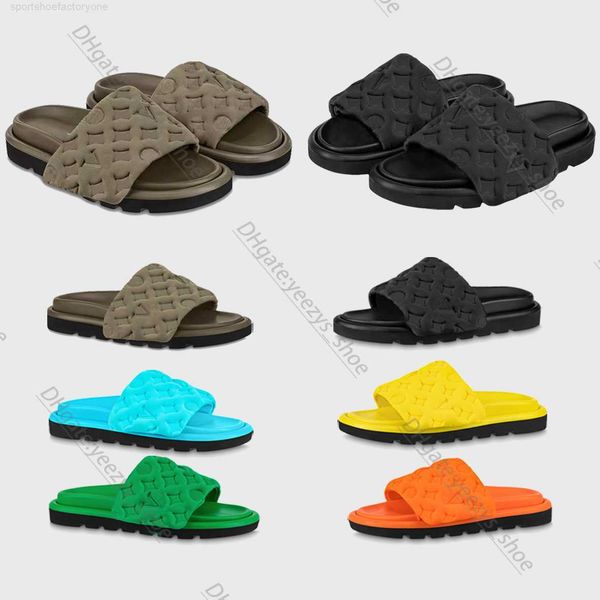 

2023 summer new shoe designer man slipper woman sandal embossed slipper pool pillow comfort luxury fashion sandal adjustable slides flat sho, Black
