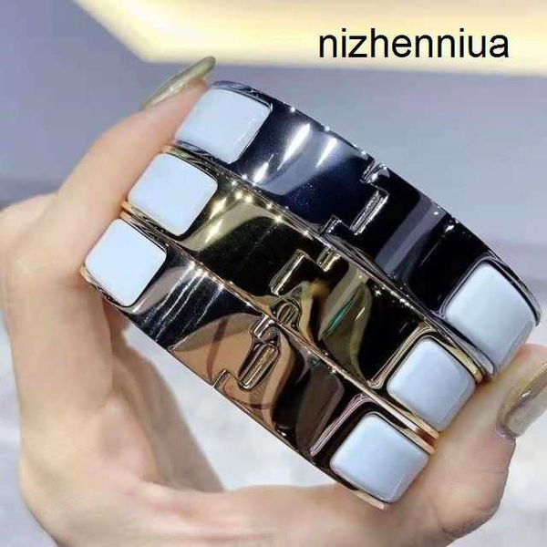

bangle 18color designer h letter luxury brand enamel bracelets men and women fashion everyday accessories party wedding, Black
