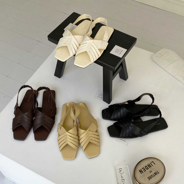 

small group hollowed out woven sandals women's summer flat bottom 2022 new french square open toe roman shoes, Black