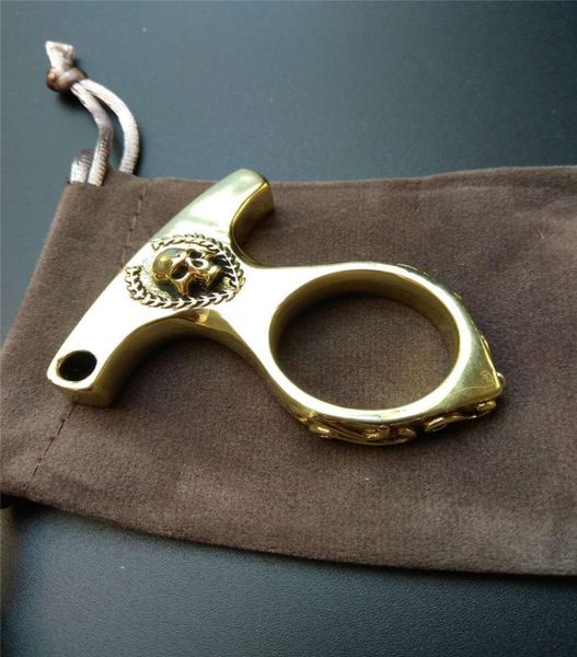 

skull brass key chain edc finger ring brass knuckles broken window portable keypendant emergencyset6679465