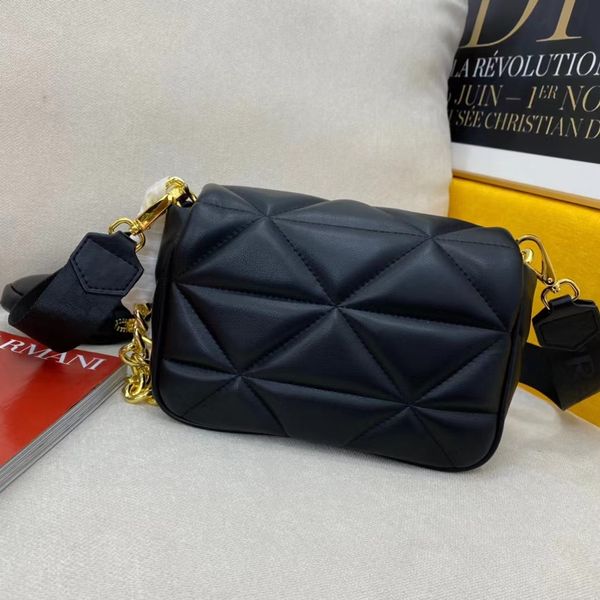 

famous fashion designer design dignified atmosphere crossbody bag